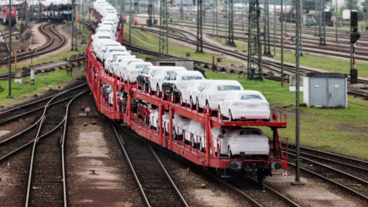 Grupo automovilísticos que monopolizan e imponen sus reglas 